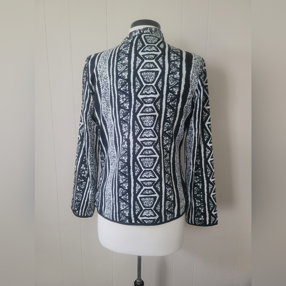 Chico's Size 0 Jacket/ Coat Black & White Multi Pattern - Picture 3 of 4